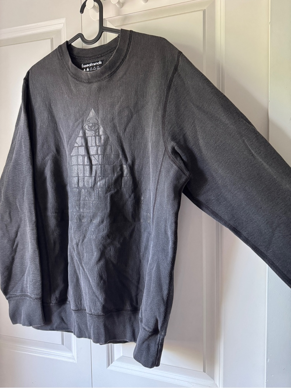 Freedminds Black Pyramid Eye Graphic Crewneck Sweatshirt - Picture 7 of 9